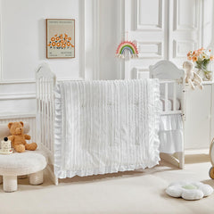 Flysheep tufted-embroidery closeup highlights texture and nursery decor appeal.