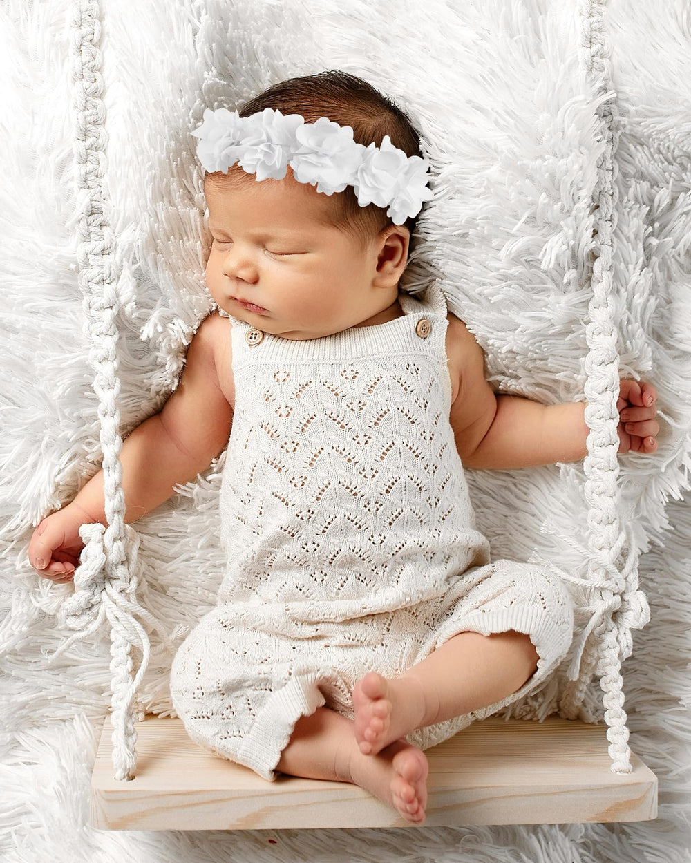 Fmeida flower headband is a ready-to-gift option for baby showers.