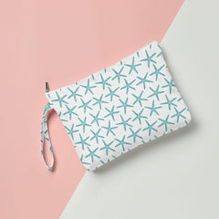 Fokongna travel makeup bag handle-hanging view highlights convenient storage on doors or towel racks.