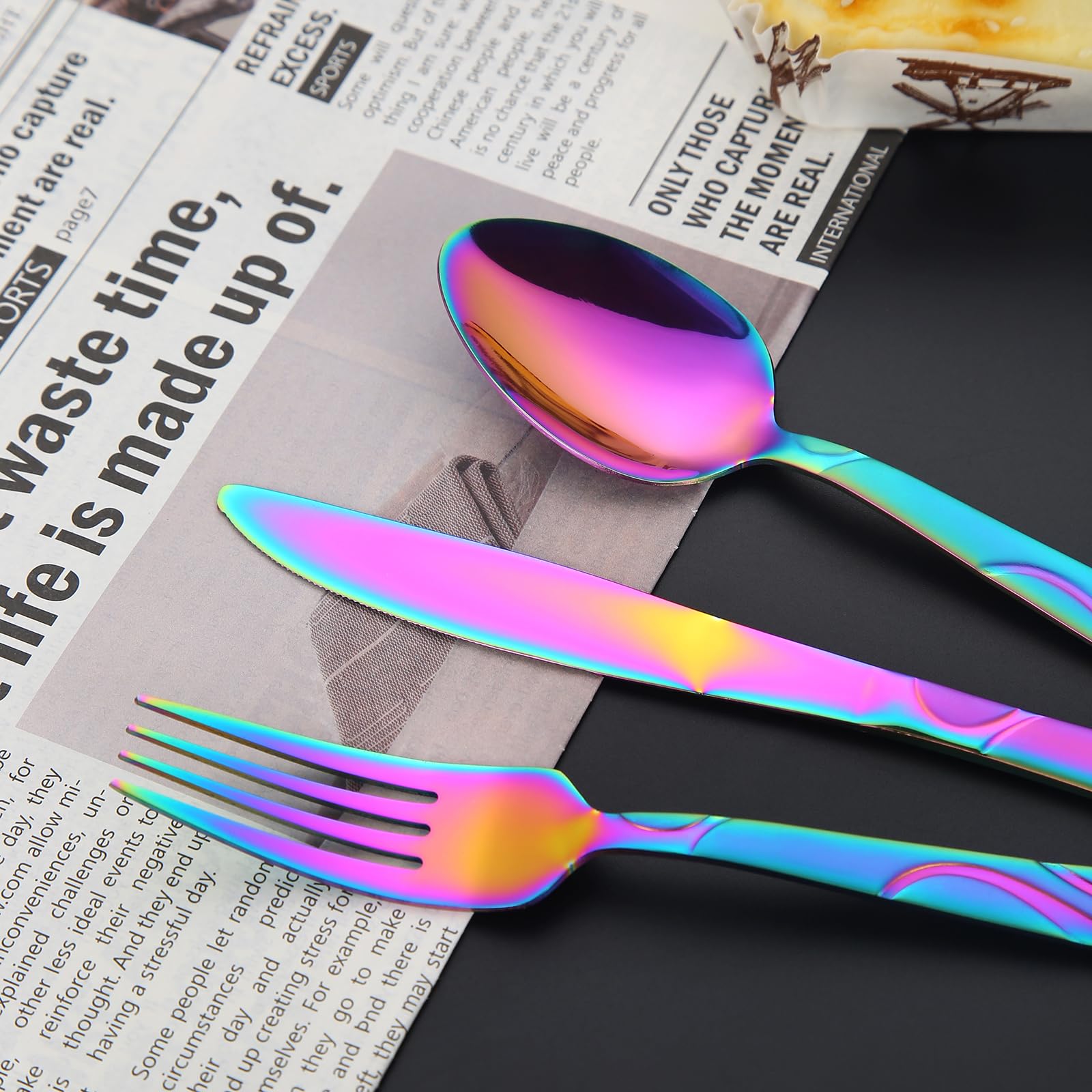 FONGDANLAITE Rainbow flatware spoon offers smooth edges for confident scooping