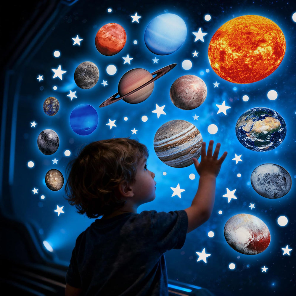 Fontien glow in a dark room forming a starry sky for creative bedtime rituals.
