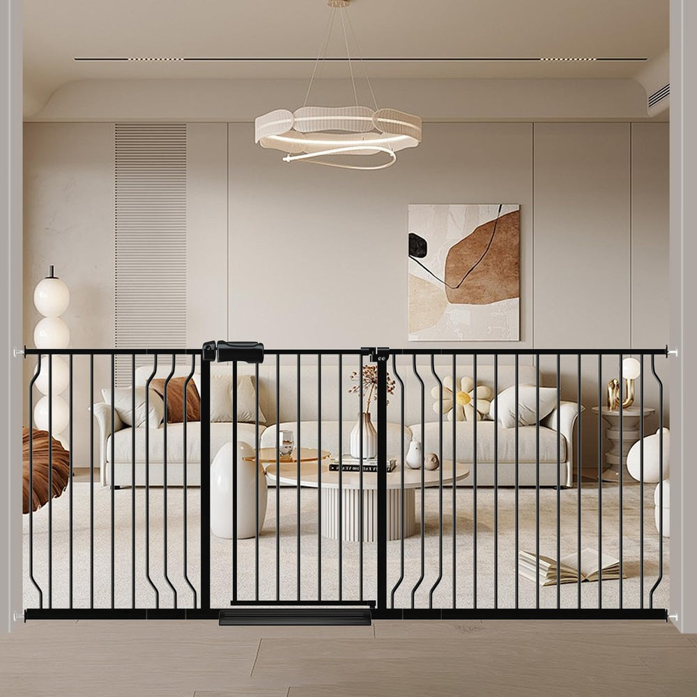 Foreng extra wide gate family-friendly doorway setup in busy homes.