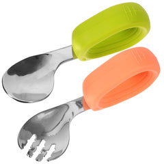 FRCOLOR silicone spoon with rounded edges protecting mouth during meals