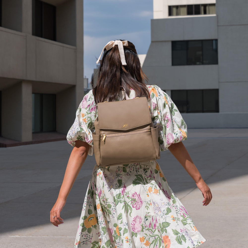 Freshly Picked Mini Classic magnetic flap closure secures the main compartment