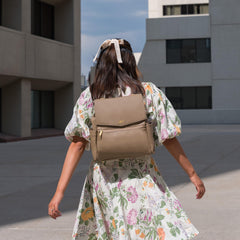 Freshly Picked Mini Classic magnetic flap closure secures the main compartment