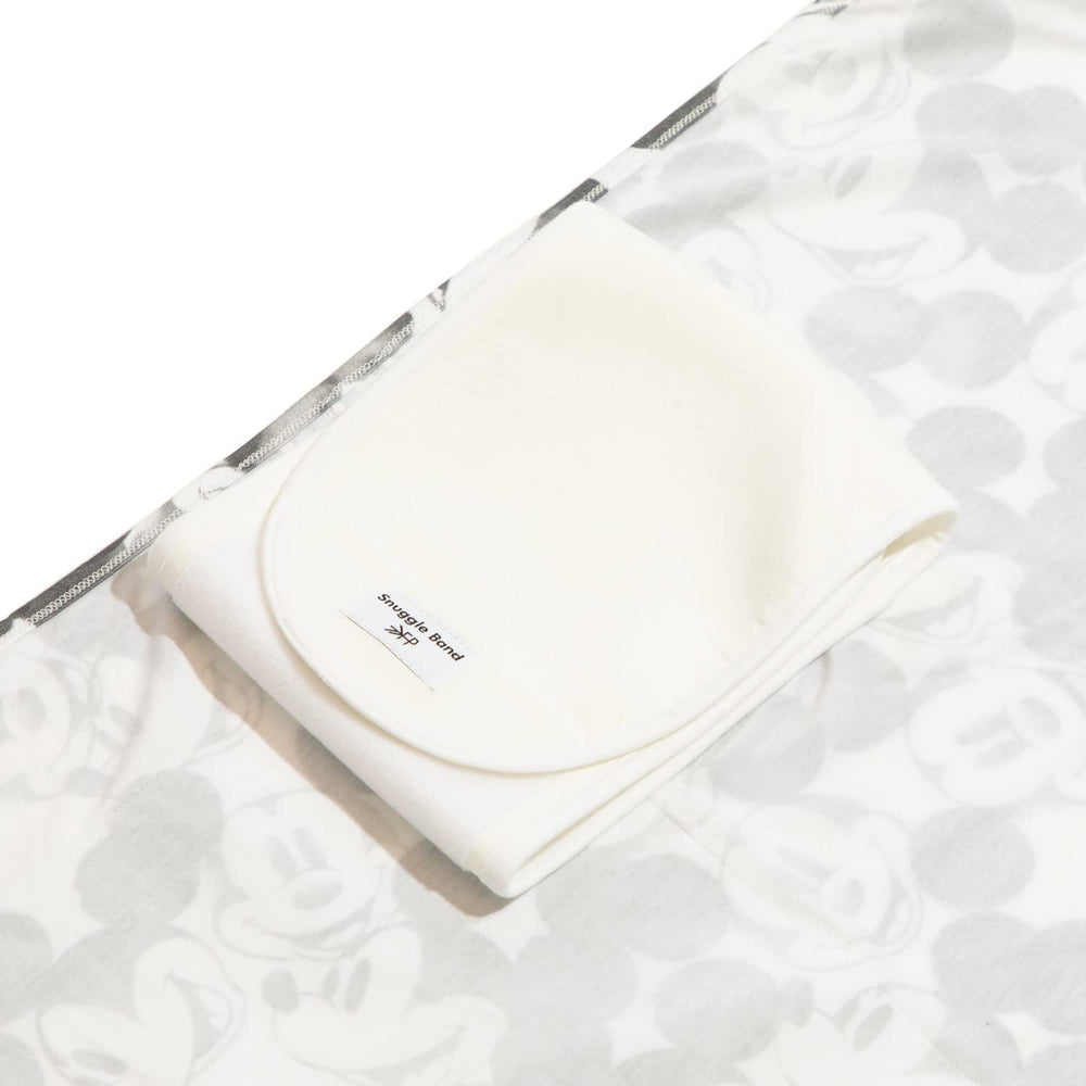 Freshly Picked swaddle is machine washable and dryable for easy care.