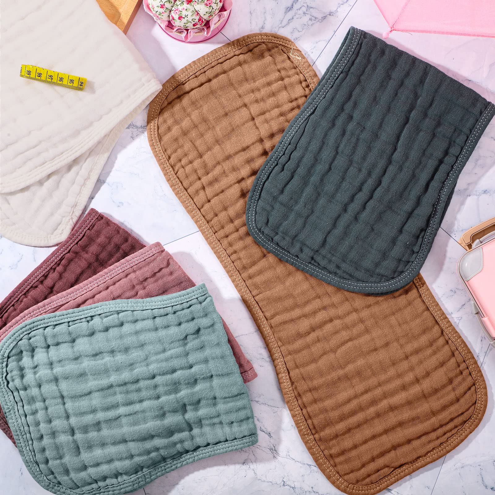 Frienda six-layer design close-up emphasizes absorbency for quick wipe-ups.