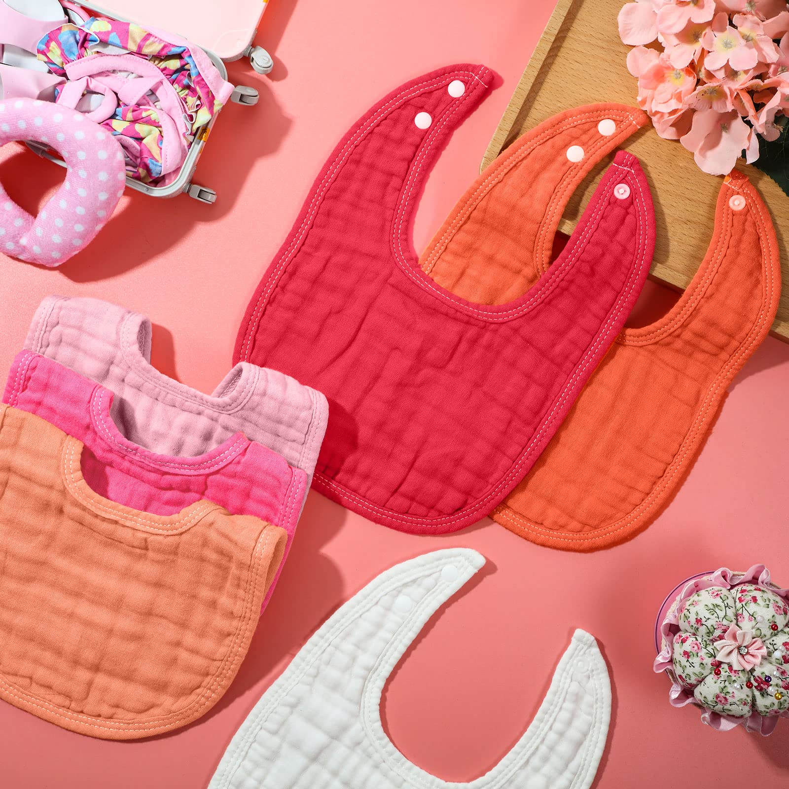 Frienda pink-series muslin bibs with six-layer absorption for spills and saliva.