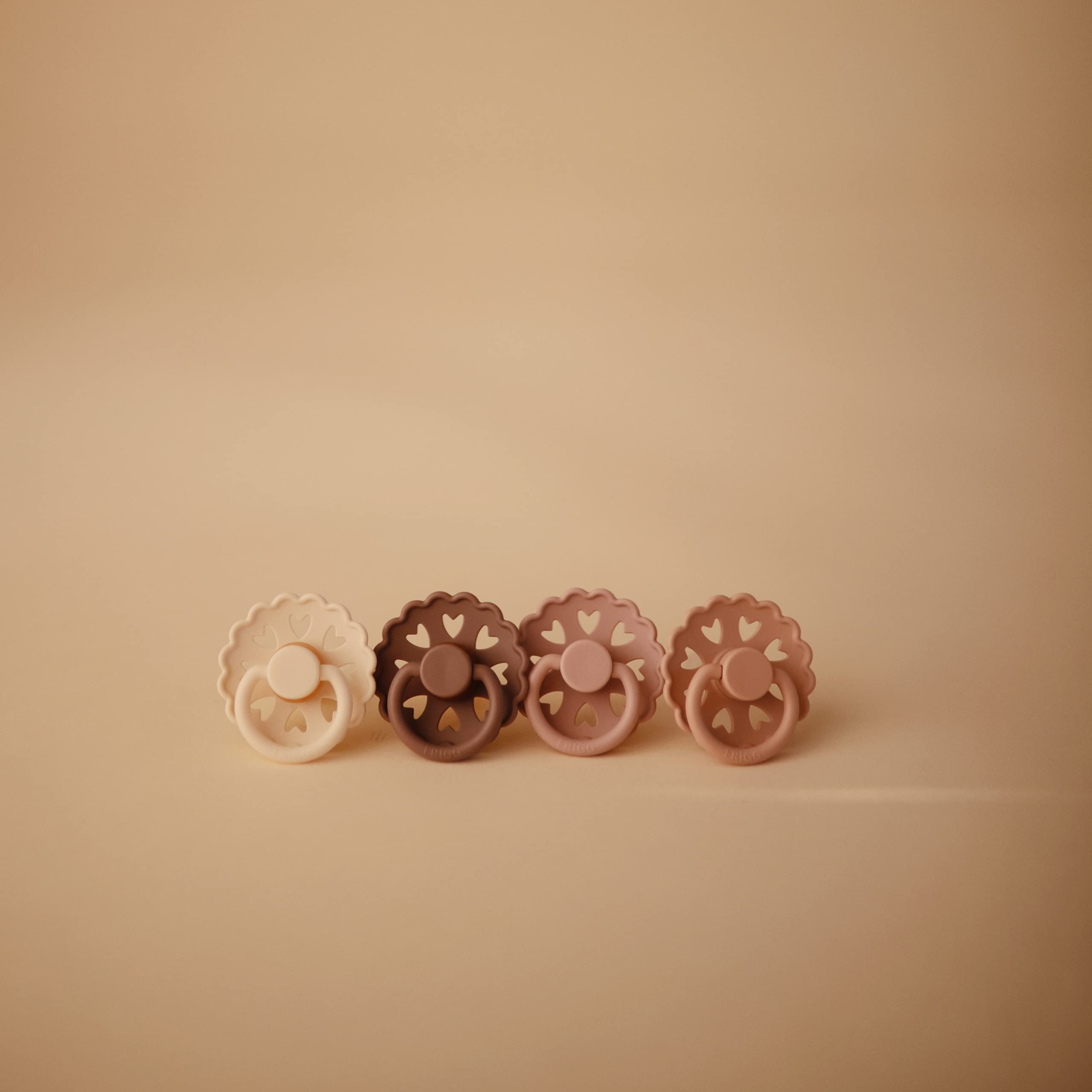 Frigg Andersen Fairytale pacifier emphasizing BPA-free and chemical-free materials