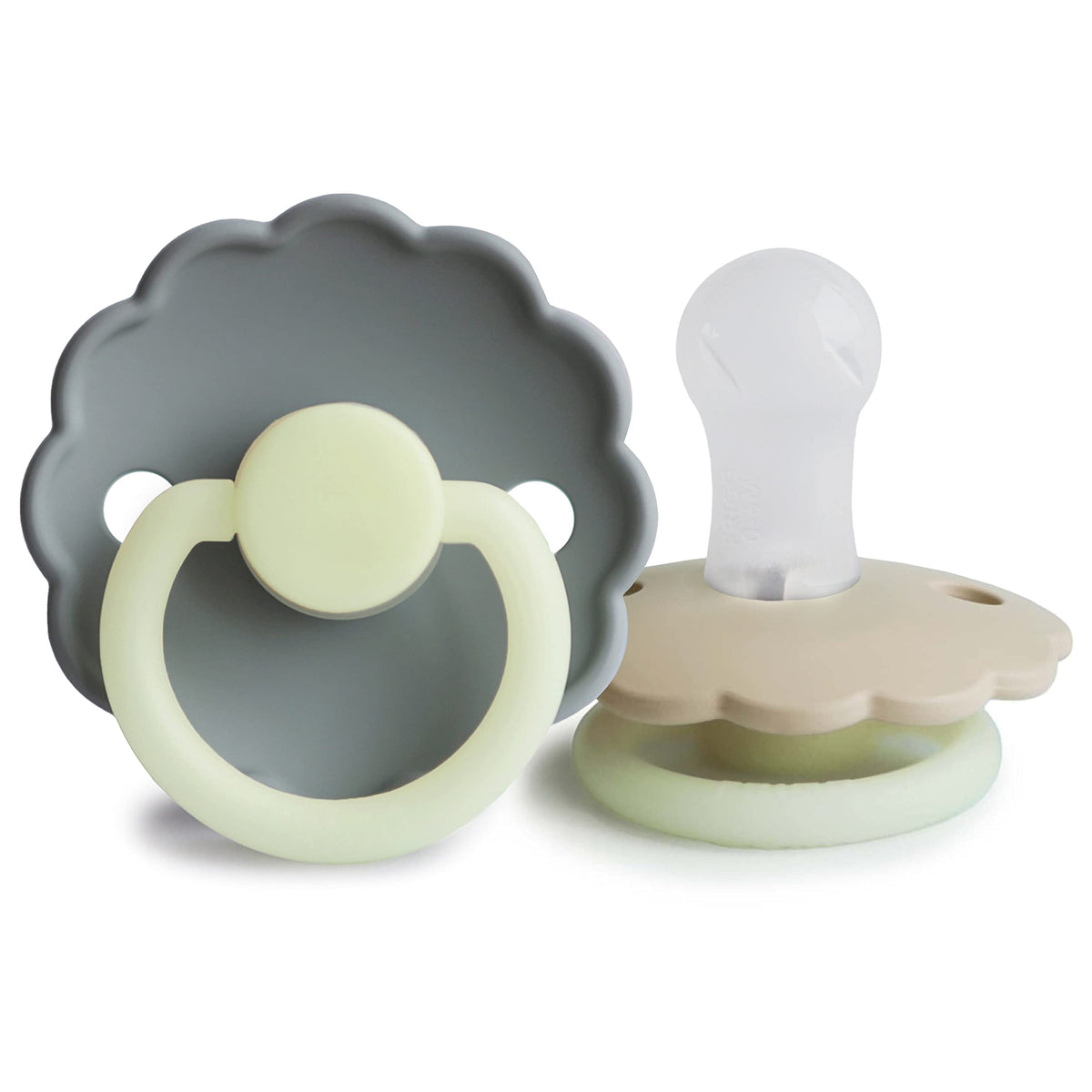 FRIGG Daisy Night SilkySoft nipple close-up highlighting medical grade silicone comfort