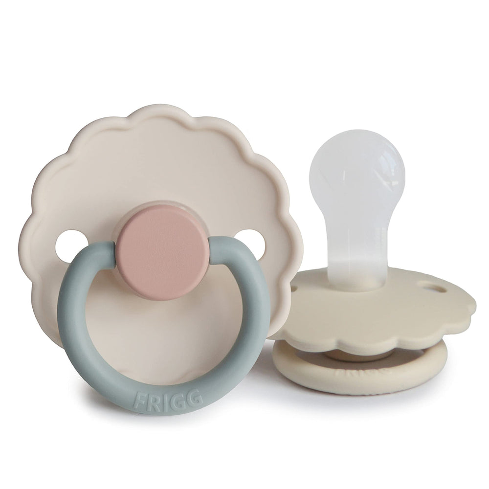 FRIGG Daisy SilkySoft nipple close-up showing medical-grade silicone for gentle soothing.