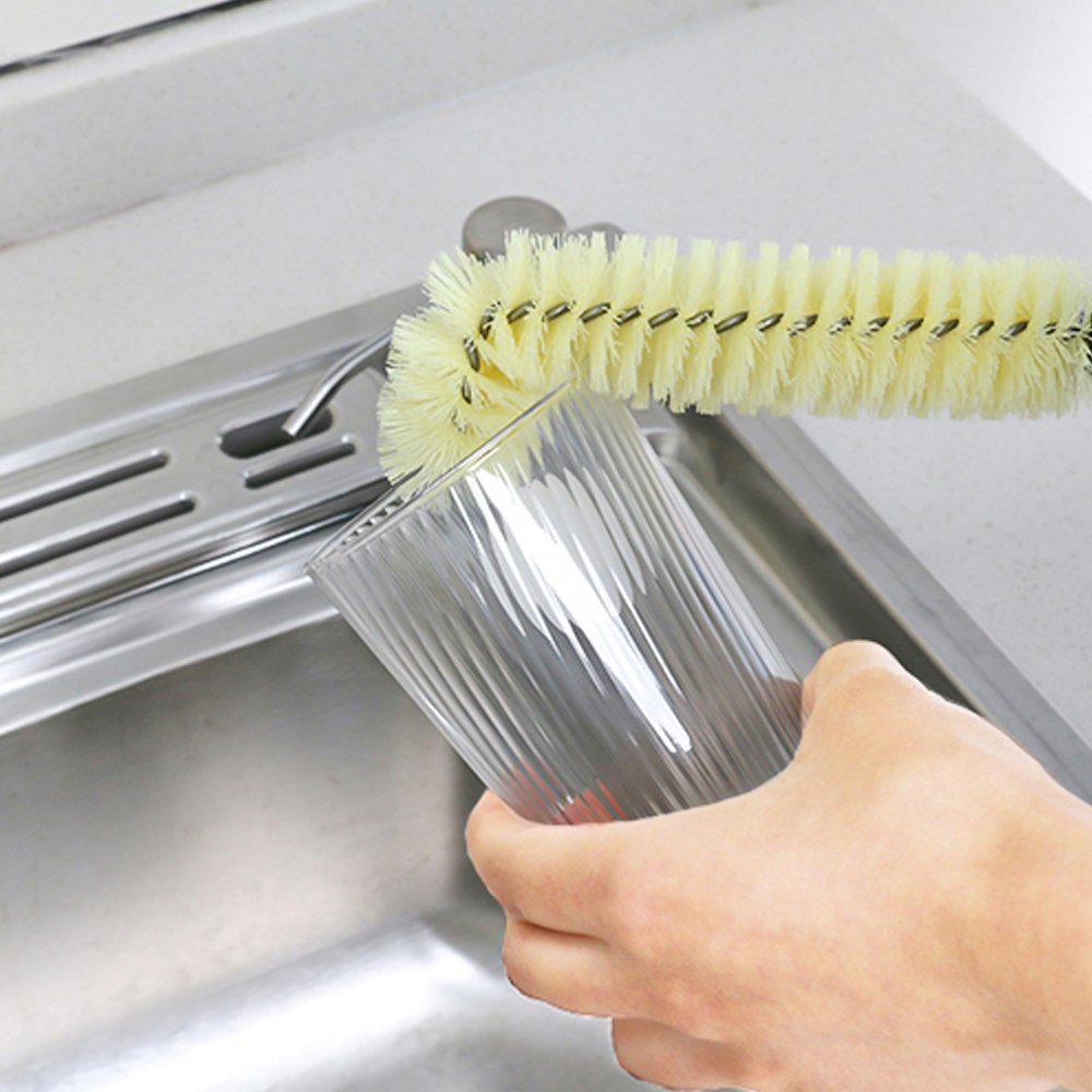 FRMARCH bottle brush pothook enables convenient hanging storage.
