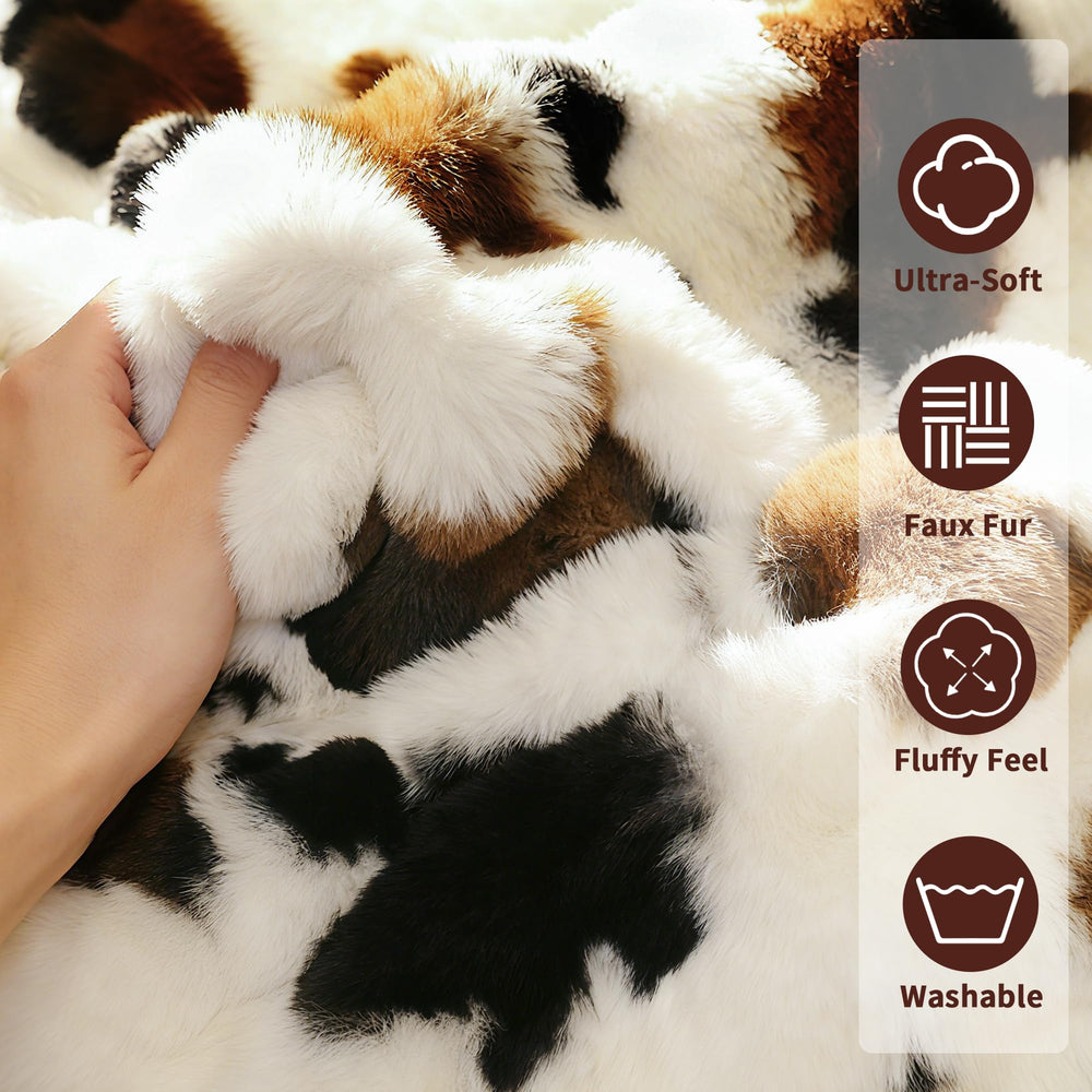 Fruaros baby blanket on travel setup demonstrates kid-friendly portability.