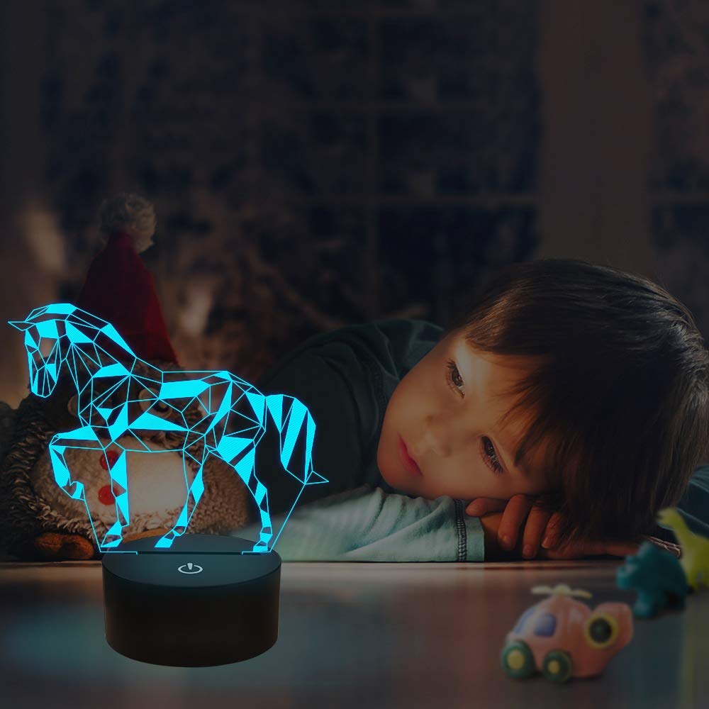 FULLOSUN horse illusion USB or battery powered lamp ensures flexible placement.