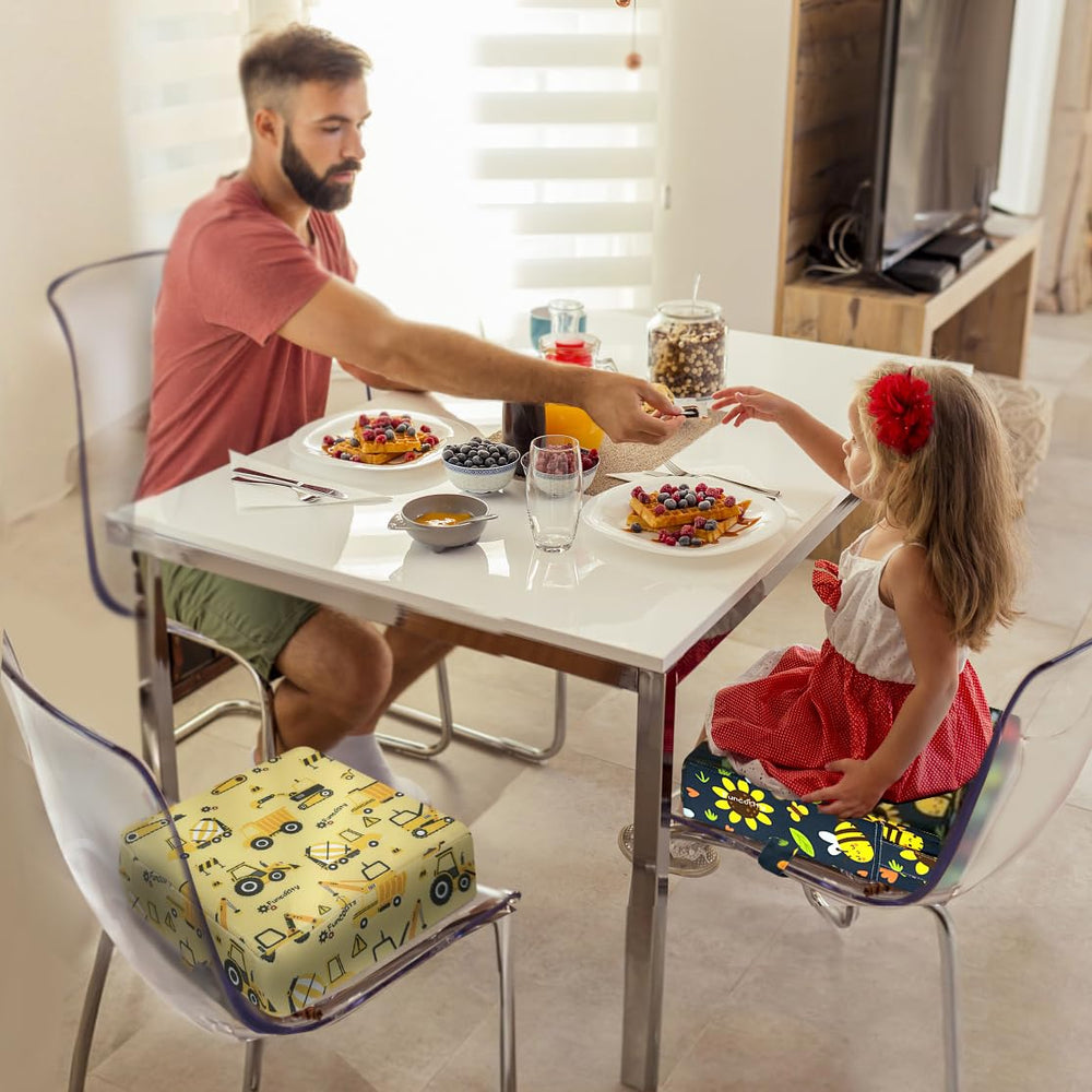 Funcority booster seat with adjustable safety straps keeps kids secure at mealtime.