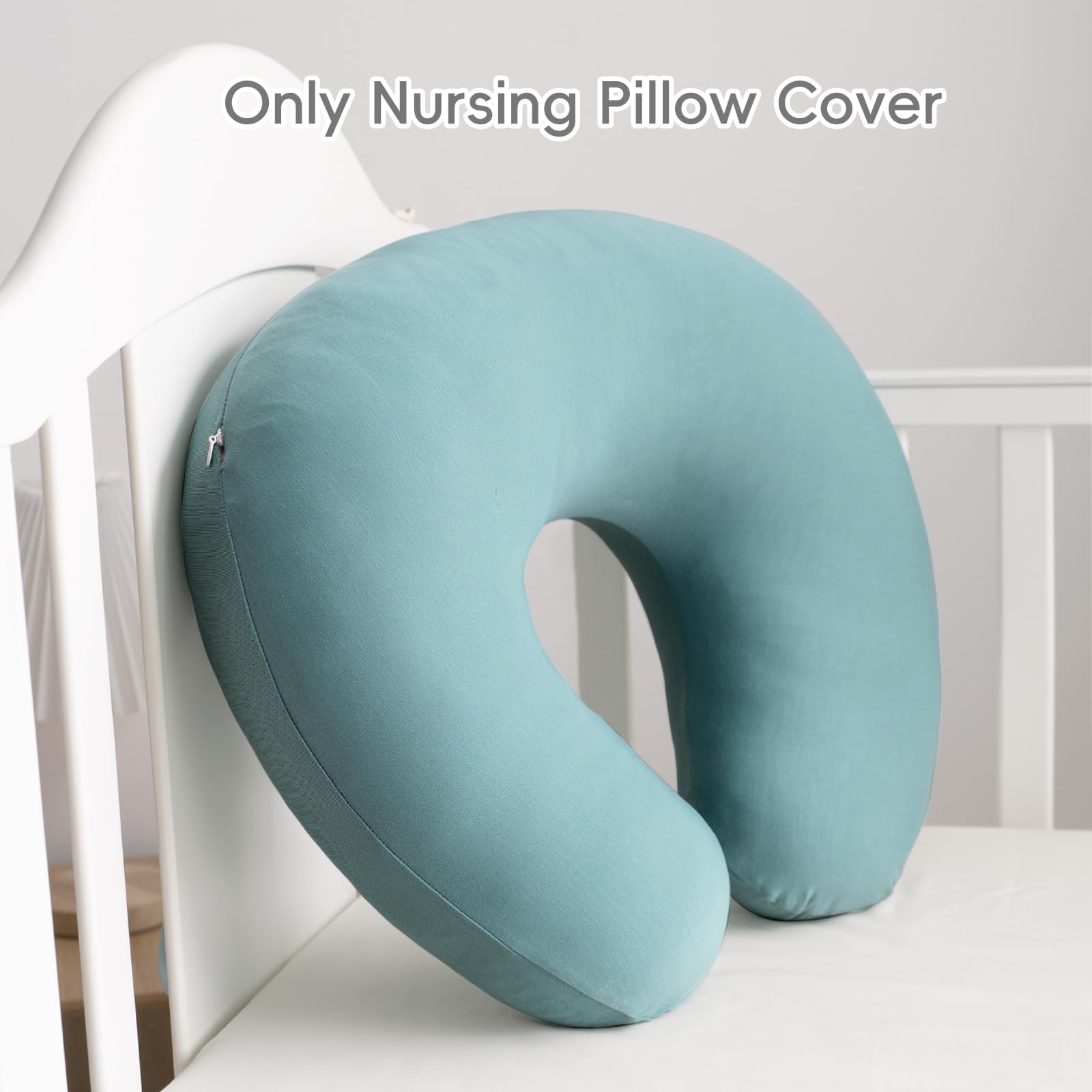 FUNUPUP compatible with standard Boppy pillows for versatile feeding setups.