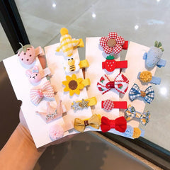 FZBNSRKO hair clips flower pattern—delicate decorations plus reliable hold for photos.