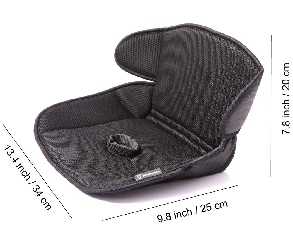 Close-up of breathable 3D mesh surface from G Ganen Baby Piddle Pad for comfort