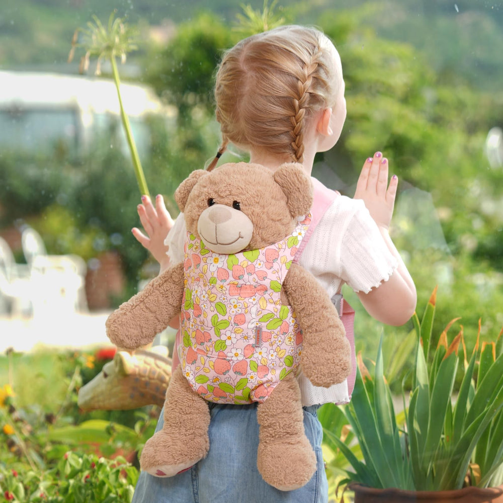 GAGAKU doll carrier adjustable straps provide a customizable fit for dolls up to 20 inches.