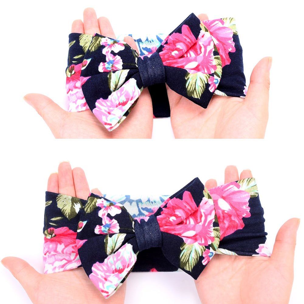 Galabloomer navy rose one-side pattern showcases delicate design.
