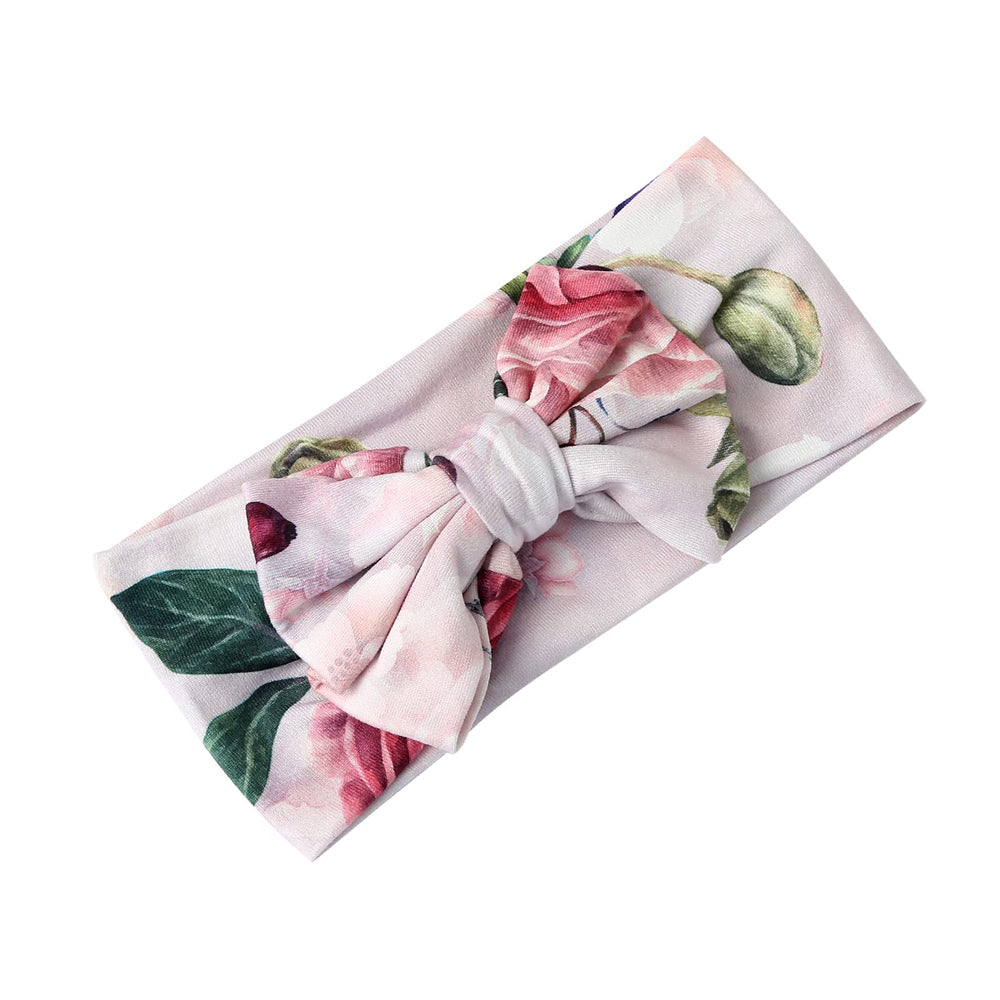 Galabloomer Nostalgia Rose pattern on one side highlights stylish contrast.