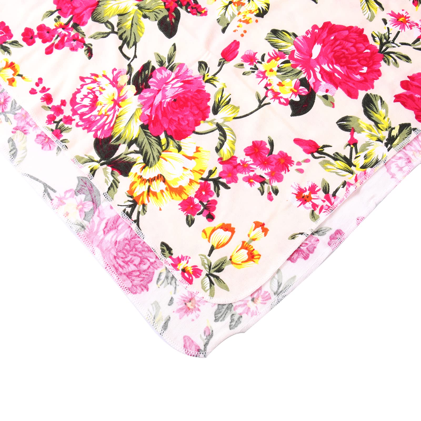 Galabloomer blanket features rounded edges for gentle handling.