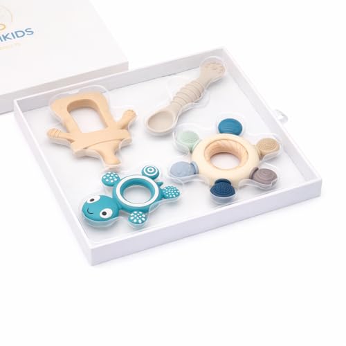 GANDIKIDS BPA-free silicone teether ensures safe chewing for tender gums.