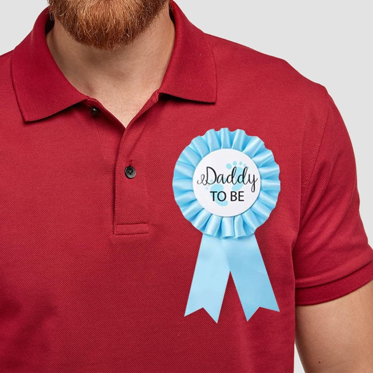 GDTO8820 Mommy to Be badge white tinplate with sky-blue ribbon, perfect for gender reveal party favors