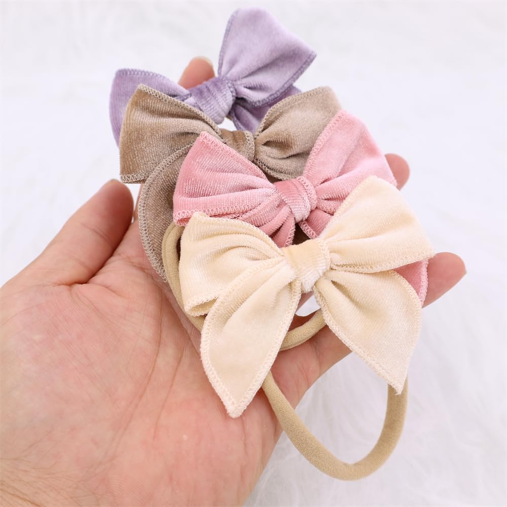 Gebelle lightweight headband keeps baby comfortable during all-day wear.