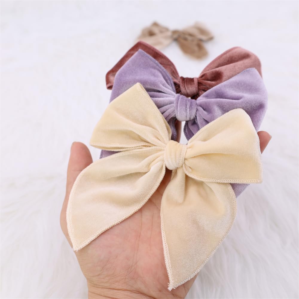 Gebelle velvet fable bow clip mauve closeup shows rich color and shine