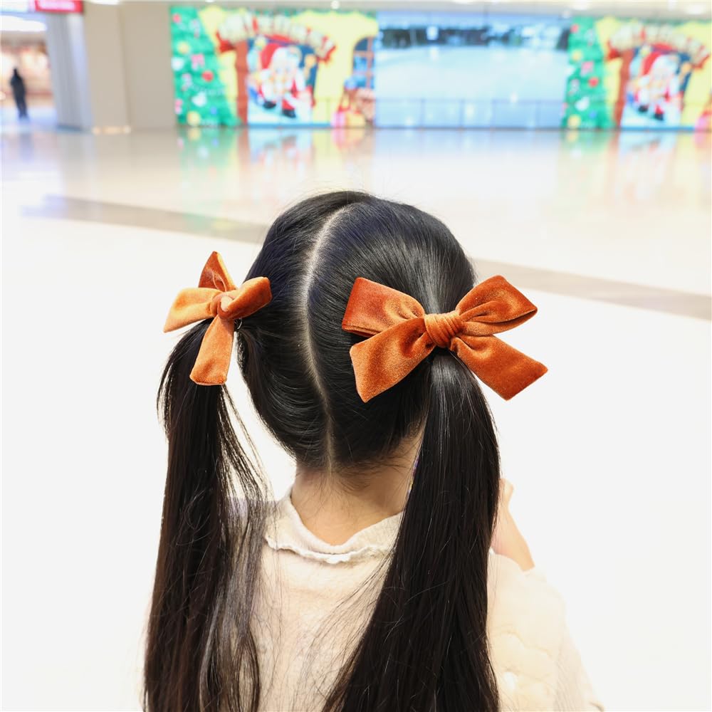 Gebelle vintage velvet bow clip detail 5-inch for bold, cute party looks