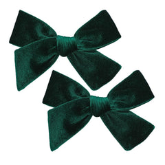 Gebelle Vintage Velvet Bow Green front view for elegant everyday wear.