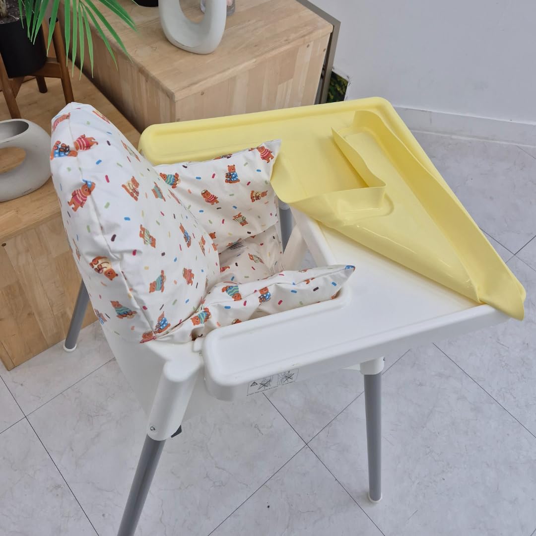 Gembebe placemat ideal for babies and toddlers to catch crumbs during finger foods.