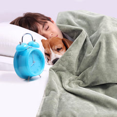 Generic Faraday blanket pregnancy-use scenario on bed