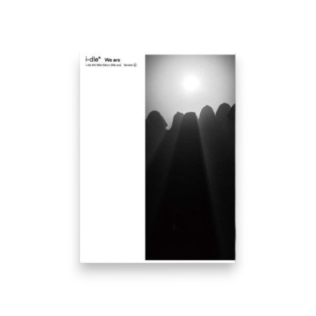 Generic i-dle photobook packaging for display and gifting