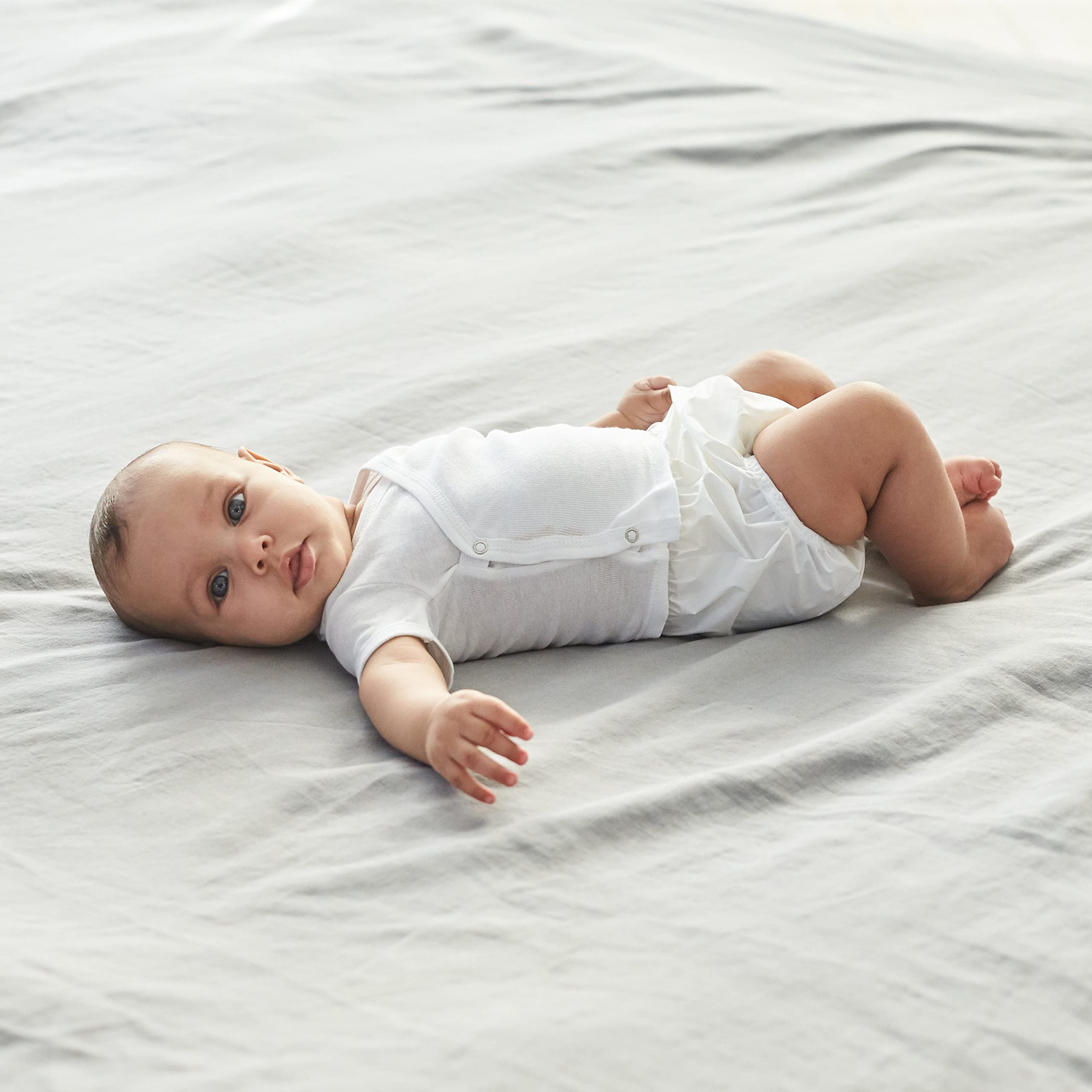 Gerber diaper cover sizing from 6M to 2T/3T for growing toddlers.