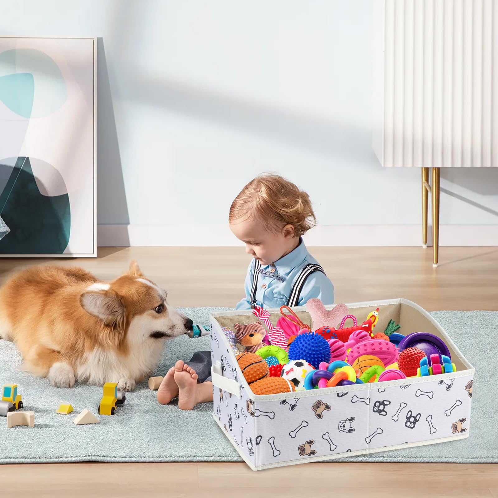 Geyecete beige dog-head print adds a playful, pet-friendly touch to decor.