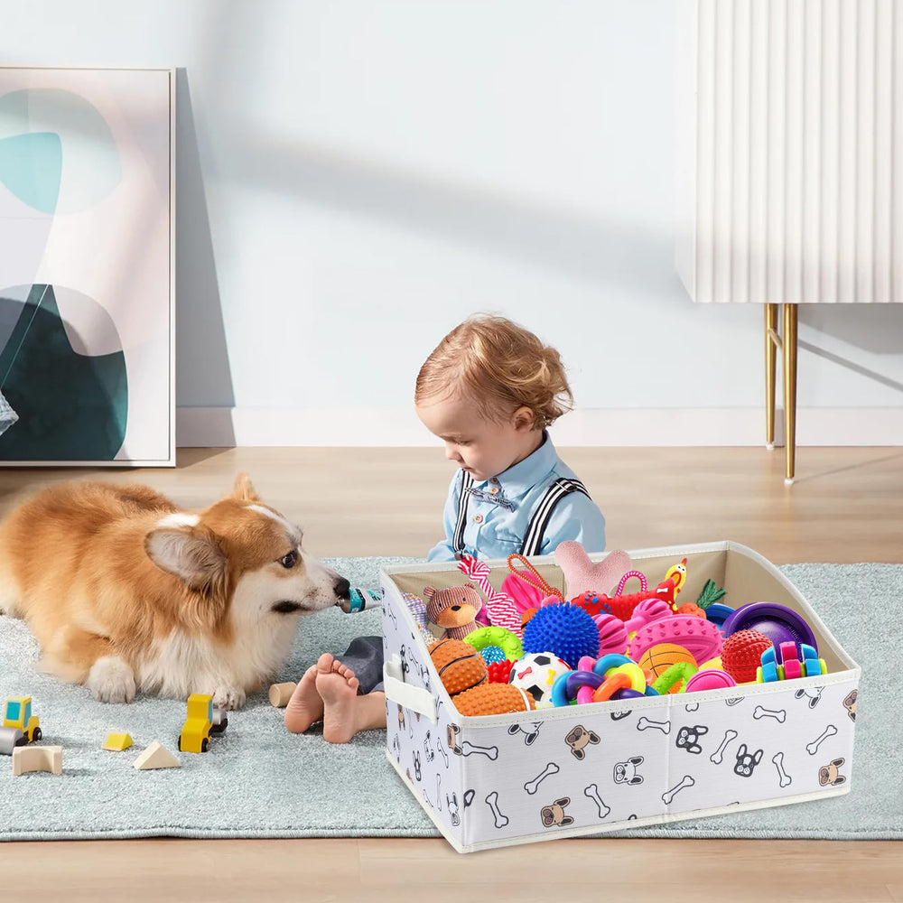 Geyecete beige dog-head print adds a playful, pet-friendly touch to decor.