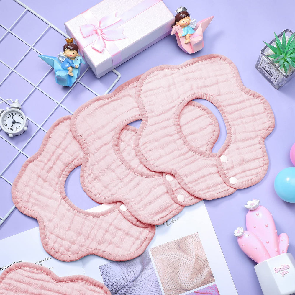 Geyoga baby bib showing 8-layer absorbent gauze for staying dry during meals
