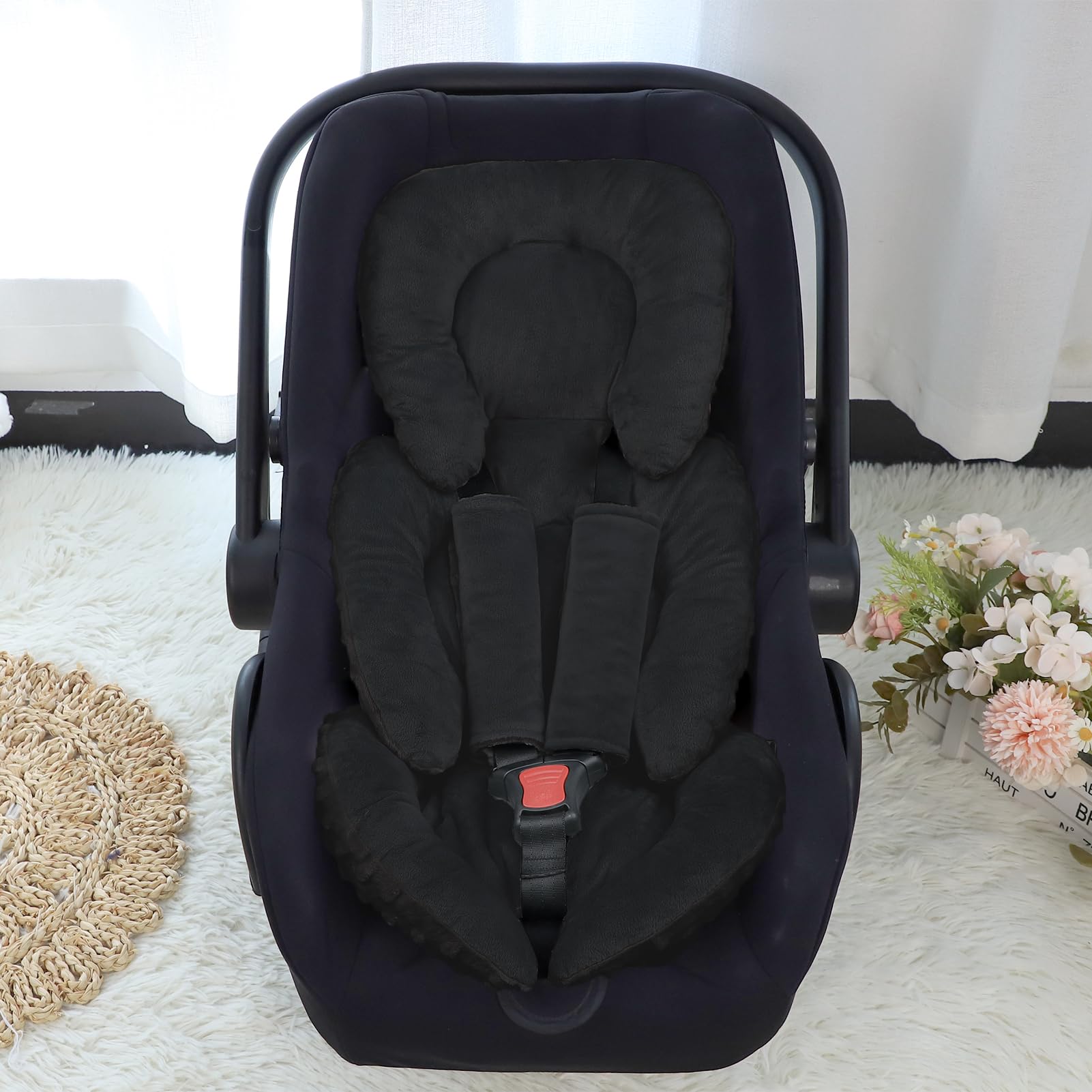 GFU reversible soft plush side and 3D fabric for versatile comfort.