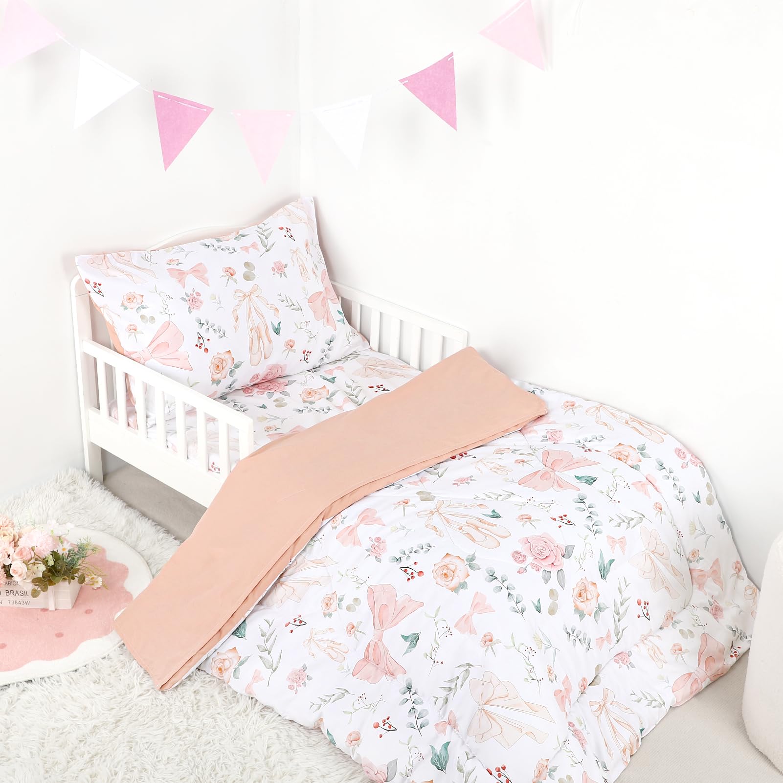 GFU Toddler Bedding bedroom decor inspiration with pink flowers for cheerful kid spaces.