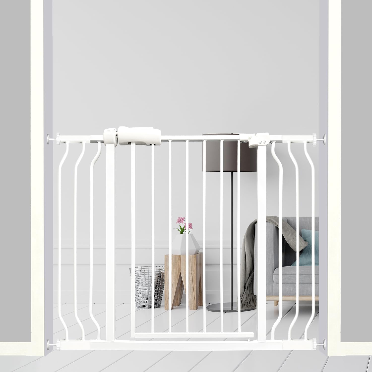 Ghthes Felle extra-wide gate fits 38-43.5 inch openings for doorways and stairs.