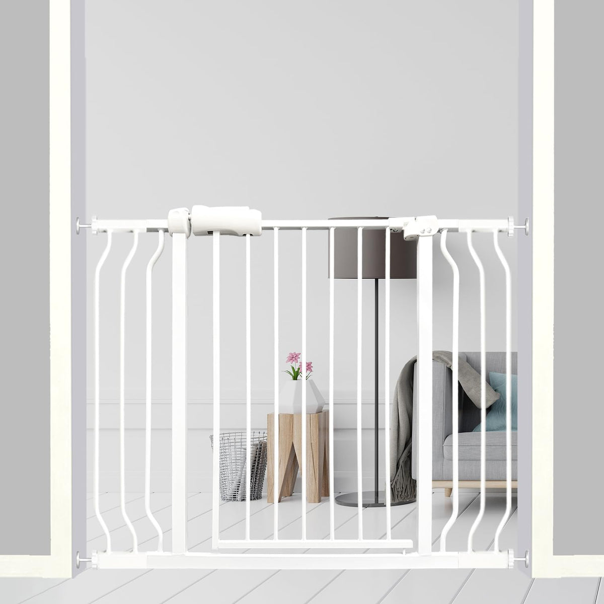 Ghthes Felle extra-wide gate fits 38-43.5 inch openings for doorways and stairs.
