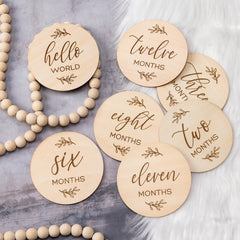 Giftacity baby milestone card featuring welcome home design for timeless newborn photos.