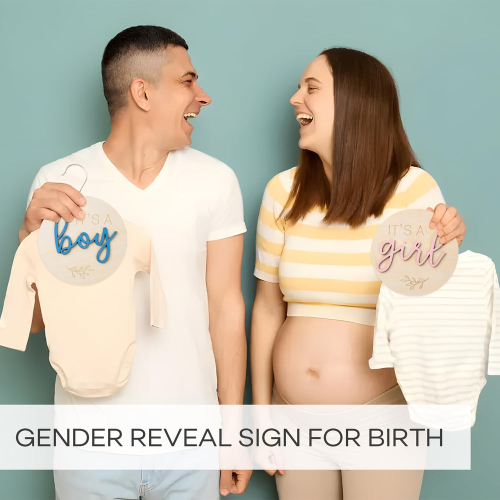 Giftacity It’s a Girl sign with pink lettering for memorable photos.