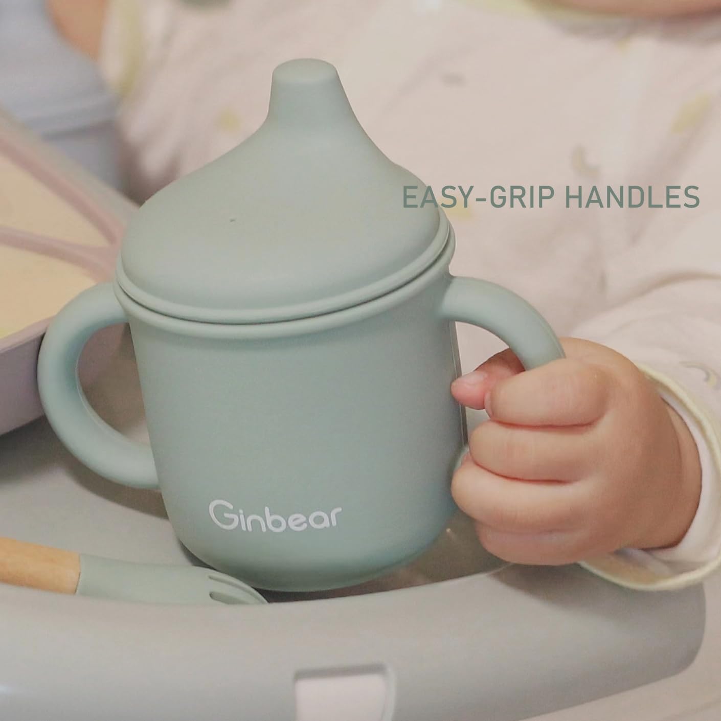 Ginbear 2-in-1 silicone sippy cup in cute color box.