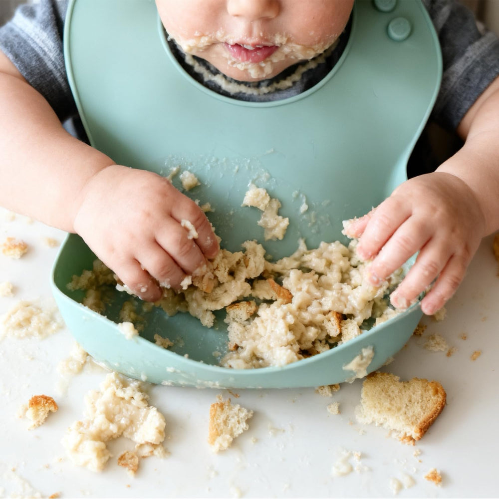 Ginbear led weaning set packaging ideal for gifting.
