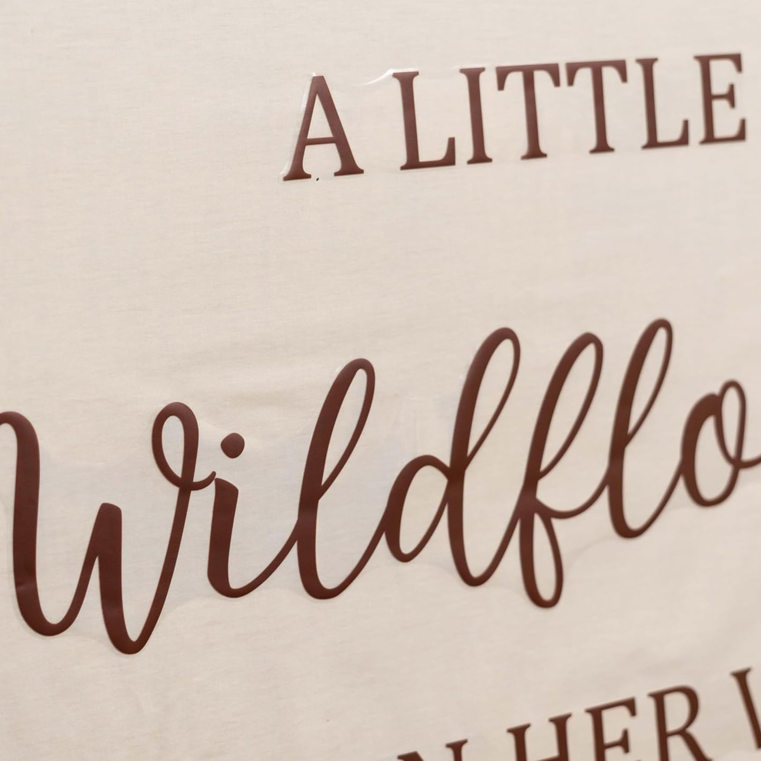 GIOGUK A Little Wildflower decal adds refined ambiance to celebrations.