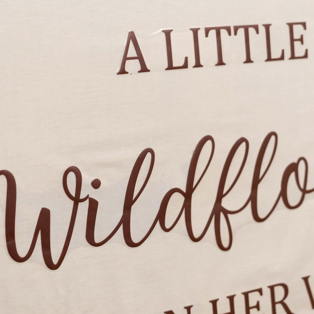 GIOGUK A Little Wildflower decal adds refined ambiance to celebrations.