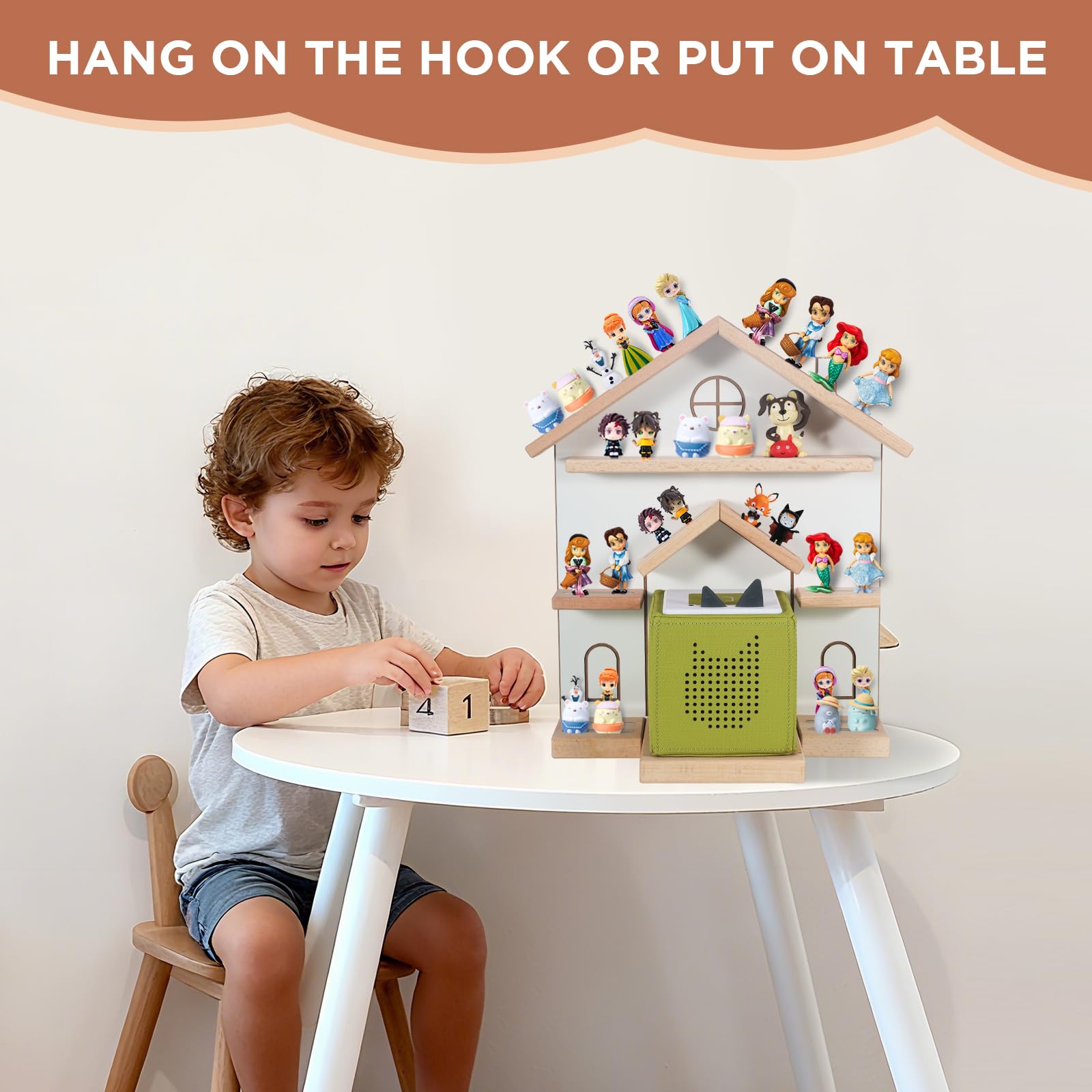 Givilio Tonie Shelf includes a carrying case for easy on-the-go Toniebox transport